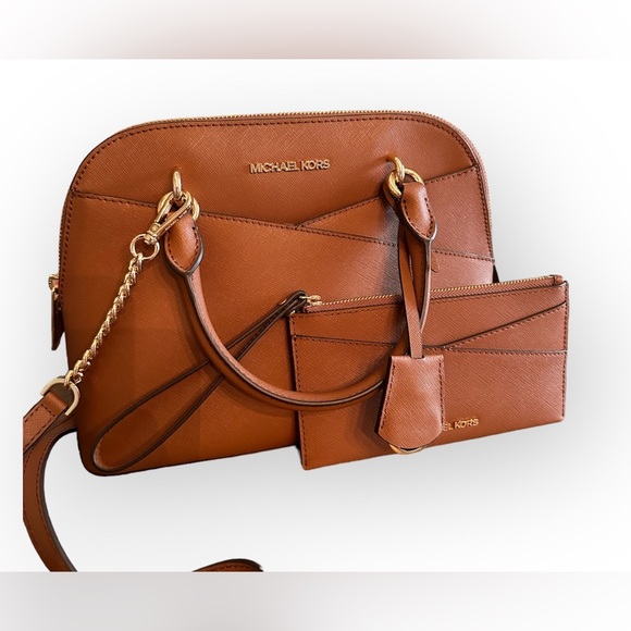 Michael Kors Handbags - Michael Kors jet set dome crossbody satchel BROWN medium wristlet set purse bag